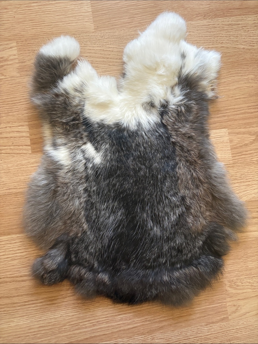 A296 Natural Multi-Tone Rabbit Fur Pelt